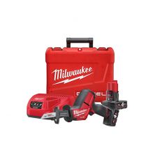 MILWAUKEE M12CHZ-402C Sabre Saw Kit